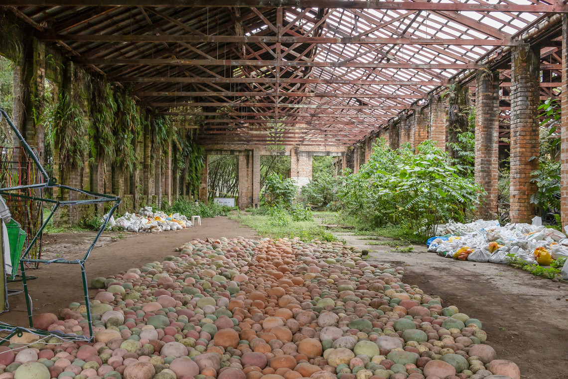 Interior photo of exisiting abandoned building