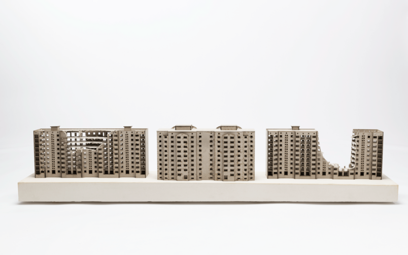 Destroyed buildings, waste into ressource