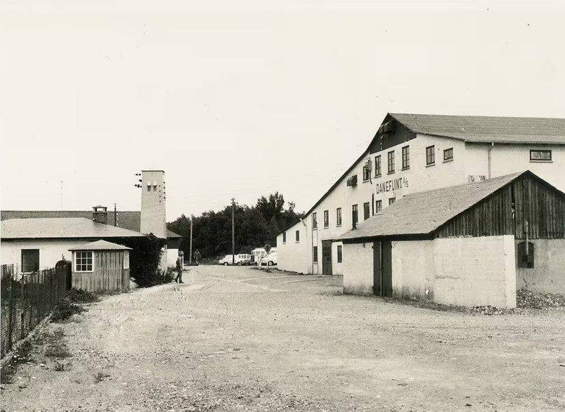 1976