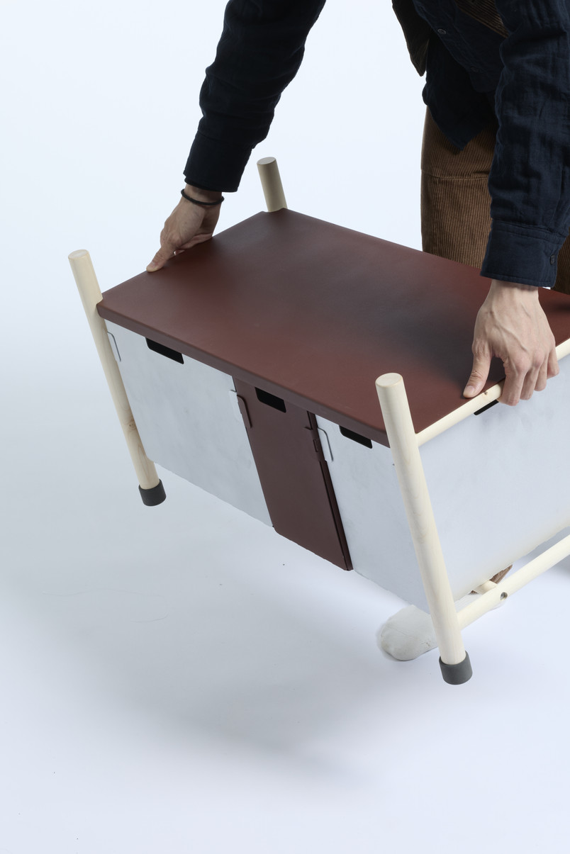 Moving with Traveller Shelf