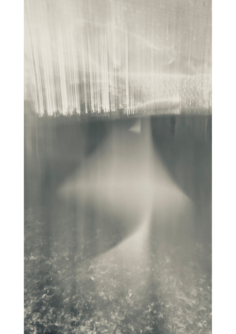 On-site intervention, videostill, jute above/below water, Hydra 2025
