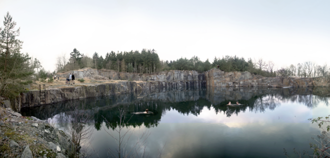 PRÆSTEBO GRANITE QUARRY - A CALM QUIET SWIM IN THE QUARRY