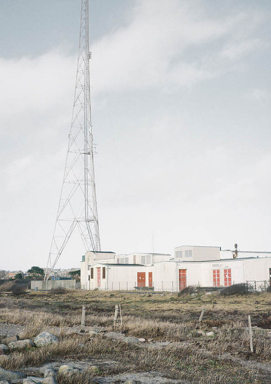 Radiofonistationen set fra havsiden 