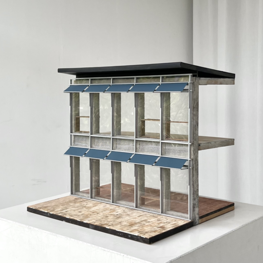 Sectionmodel 1:20 - The Stationbuilding