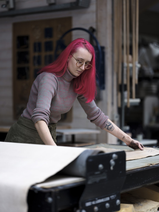 profile picture, showing a process of slab rolling