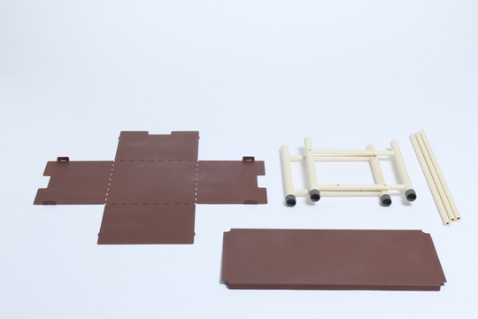 Traveller Shelf designed to be flatpack