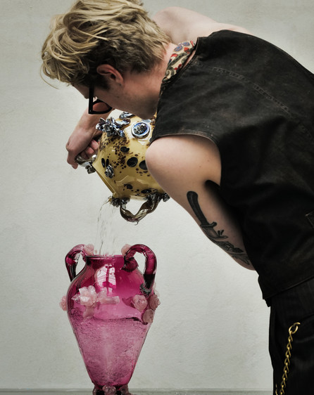 This is literally San Pellegrino that i am pouring from one vase to another