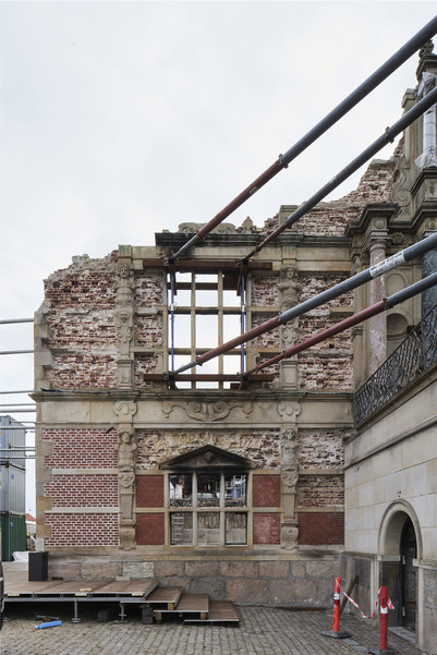 Den nedbrændte Børs i København, facade