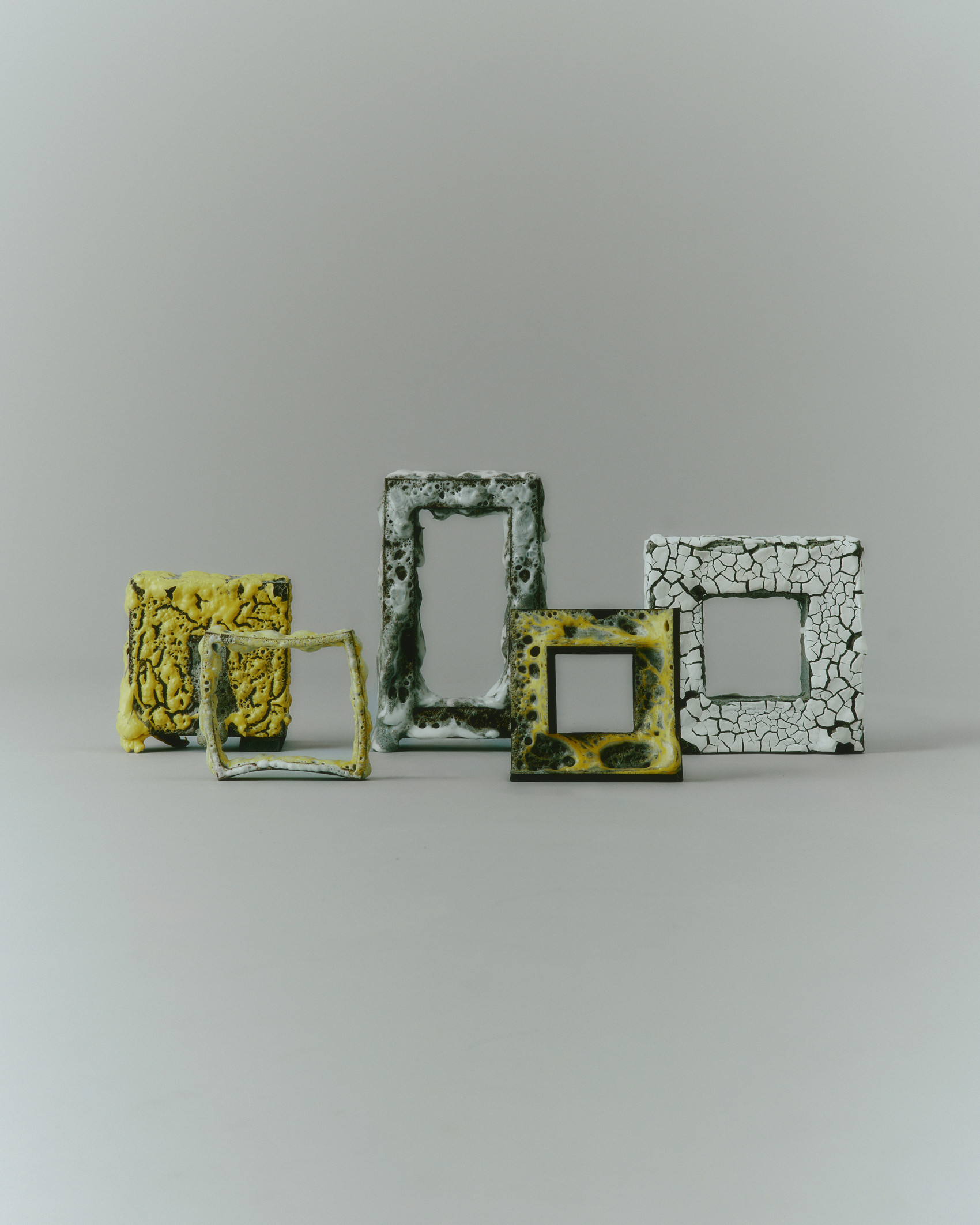 picture of 5 test frame objects, small scale, glazed