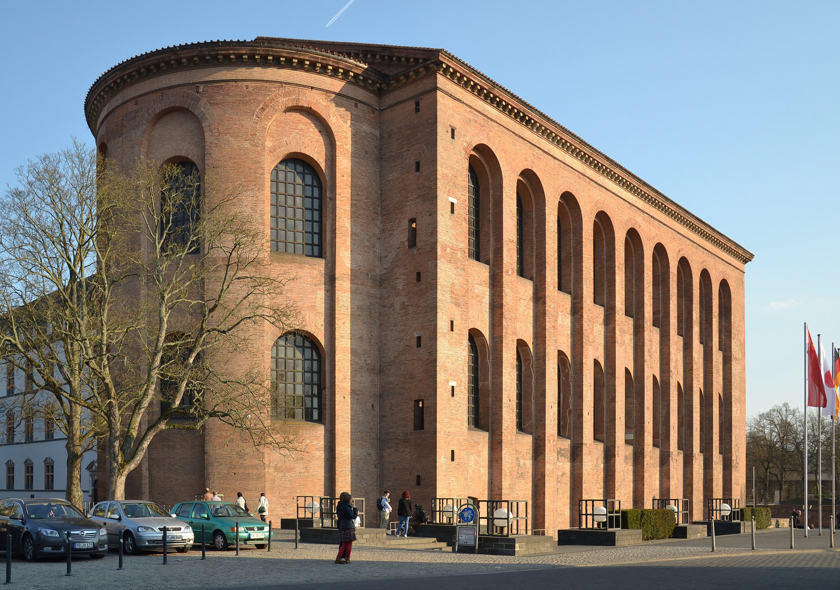 Aula Palatina, Konstantin-basilikaen, Trier, Tyskland, 305-312.  